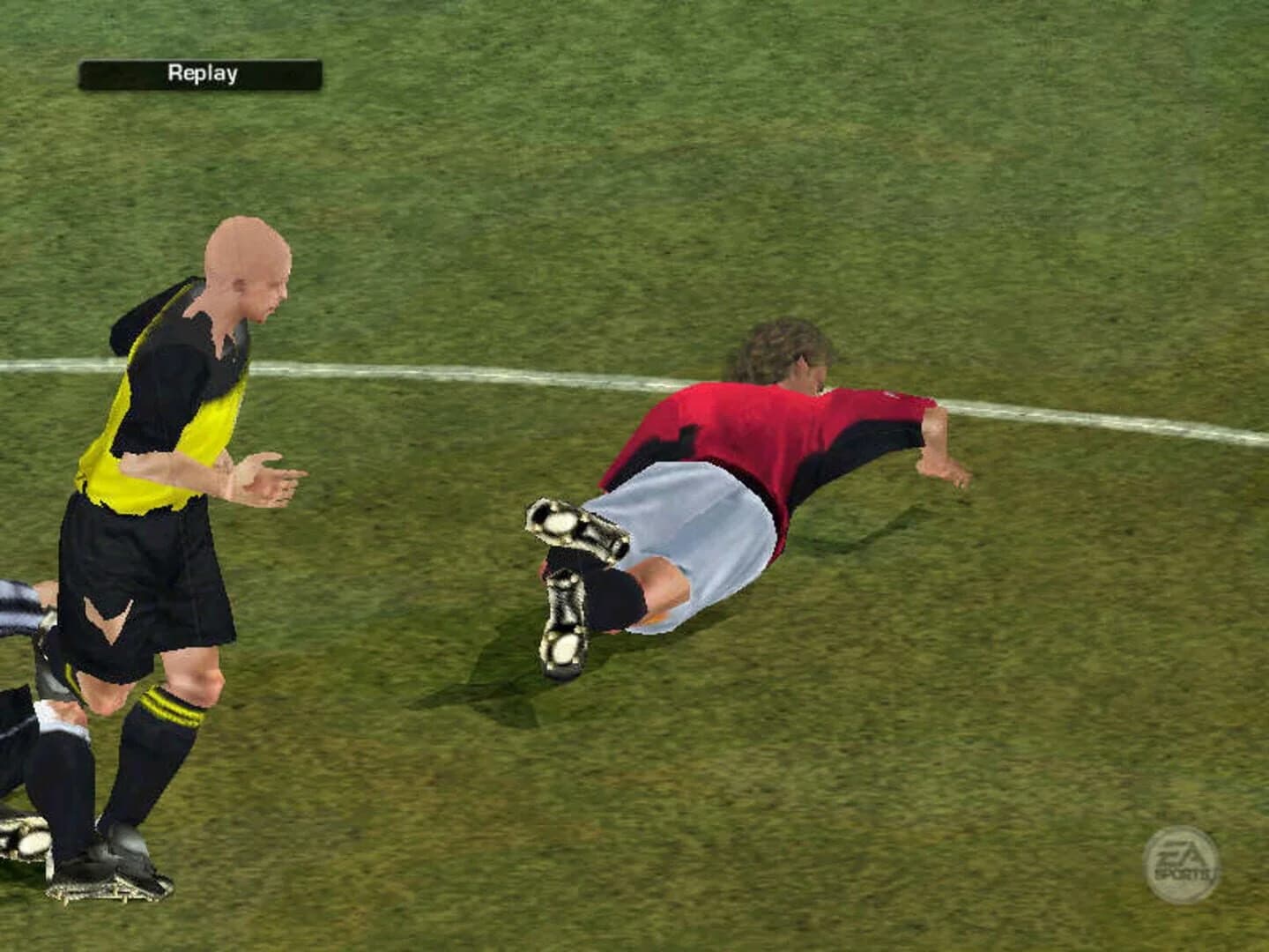 FIFA Soccer 2003 screenshot 2