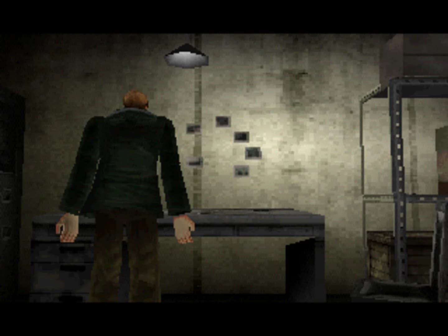 Resident Evil Survivor screenshot 2