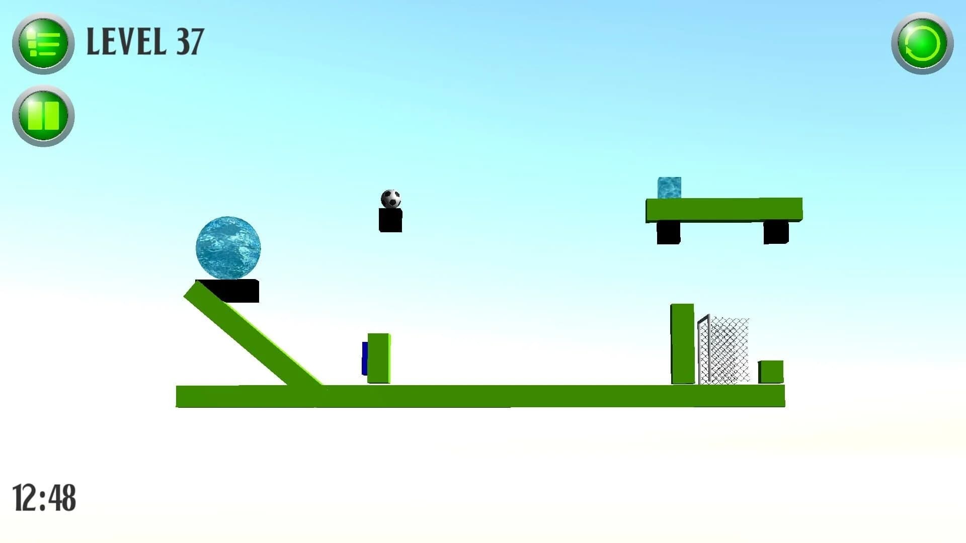 Score a goal (Physical football) screenshot 2