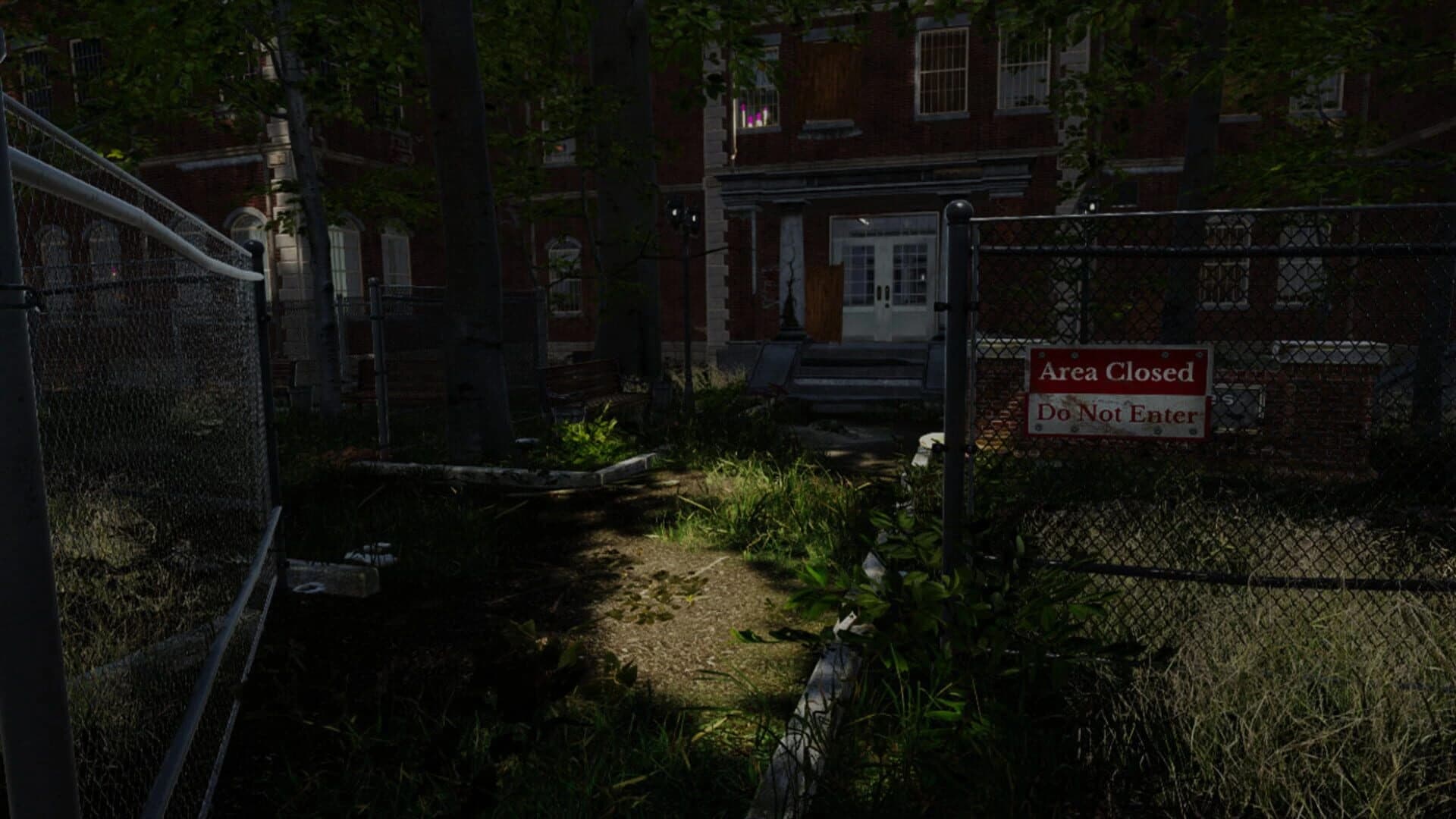Surrounded screenshot 2