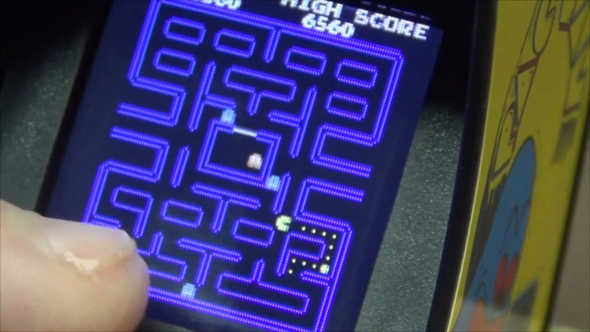 Tiny Arcade: Pac-Man screenshot 2