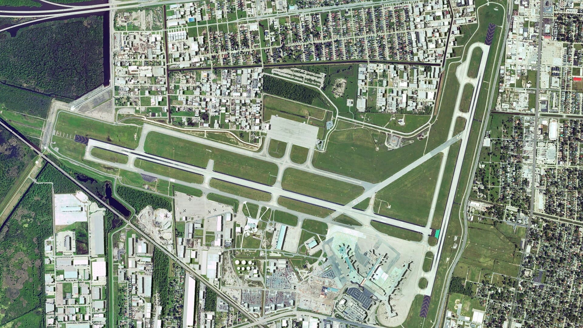Tower!2011:SE - New Orleans KMSY Airport screenshot 5